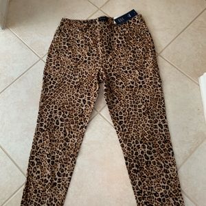 Charter Club Bristol Lexington Skinny Leg Leopard Straight Leg Jeans. Size 12